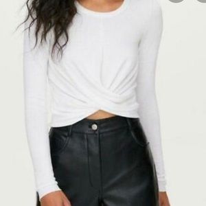White Aritzia Wilfred Free Ortiz Long Sleeve. Size XXS